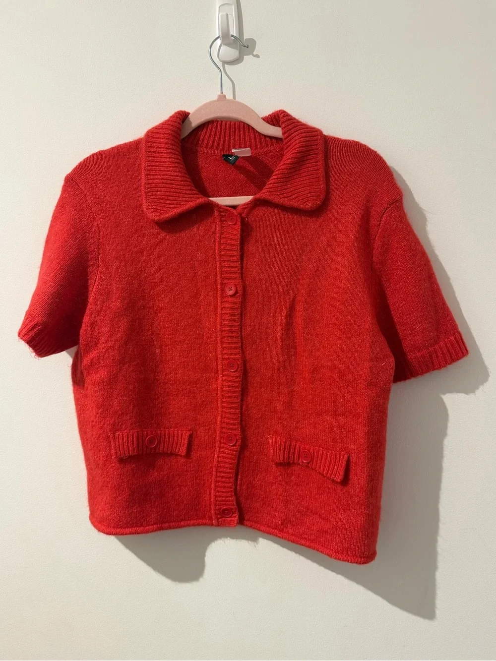 H&M Red Short-Sleeve Collared Button Cardigan - Picture 2 of 3